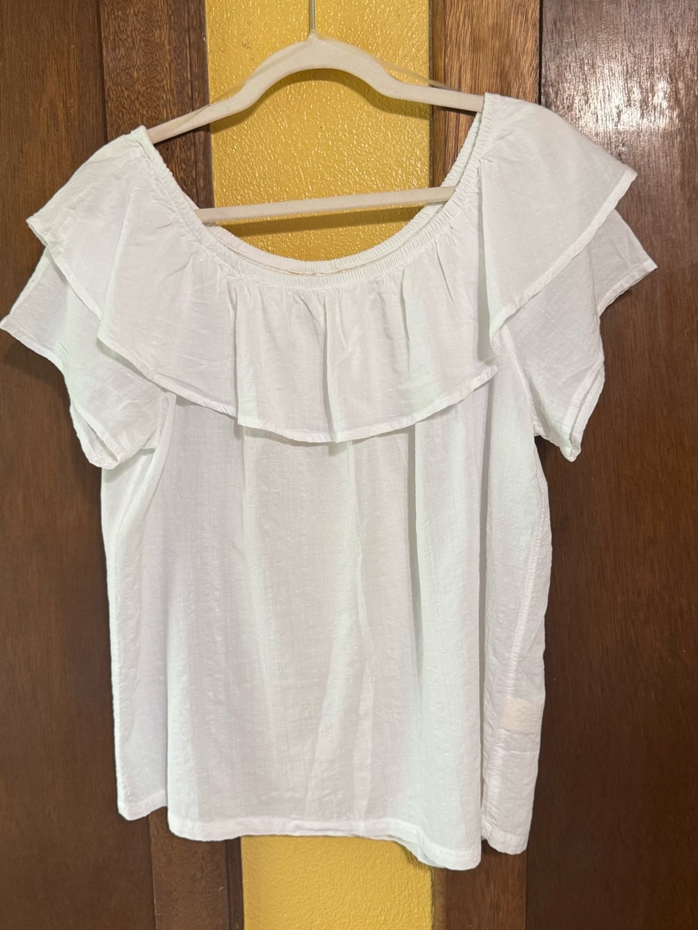 Westbound White Ruffle Off-Shoulder Blouse